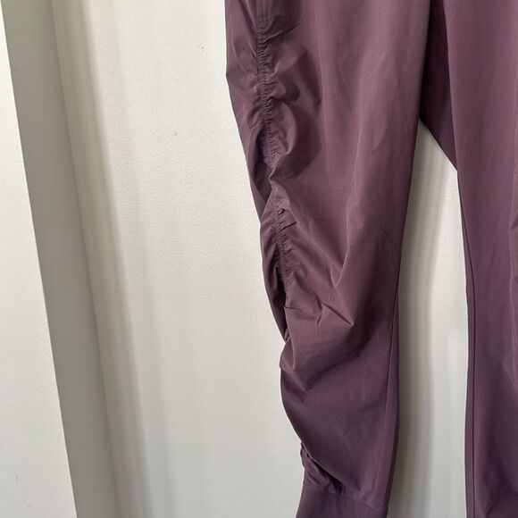 ATHLETA Attitude Pant 4 - Picture 3 of 7